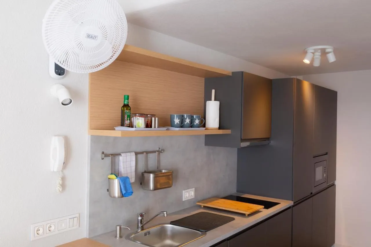Radazul Marina Seafront 5 Apartment