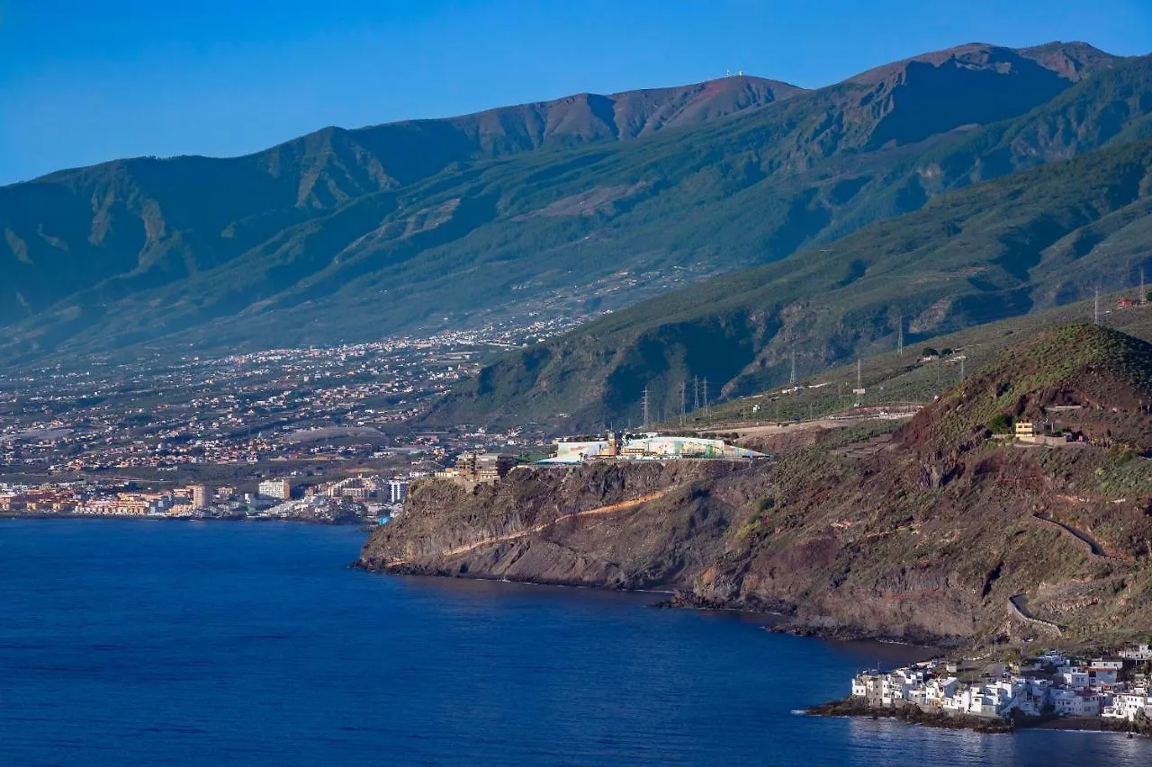 Radazul Marina Seafront 5 Apartment Spain
